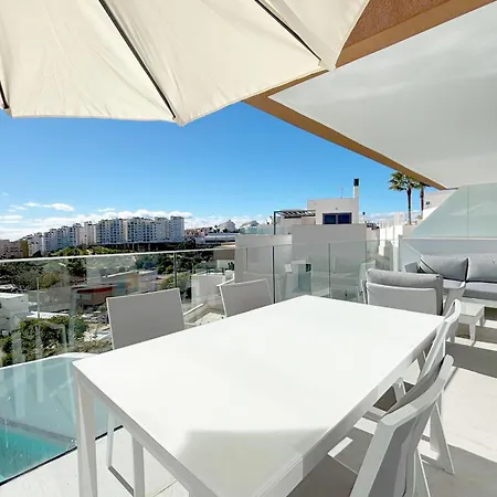 Apartment Town Luxury Pluto